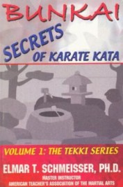 BUNKAI SECRETS OF KARATE KATA.VOL 1:THE TEKKI SERIES
